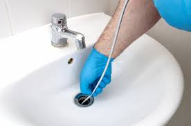 Professional drain declogging service